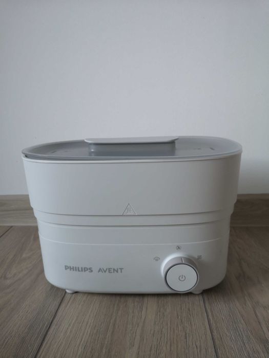 Sterilizator și uscător biberoane PHILIPS AVENT 650W