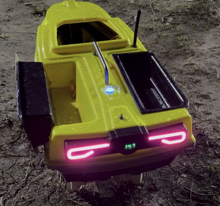 Navomodel de plantat/pescuit,autopilot,baterii,reparatii.