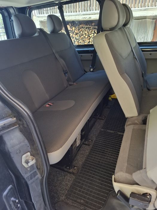 Opel Vivaro 2.0D 2011