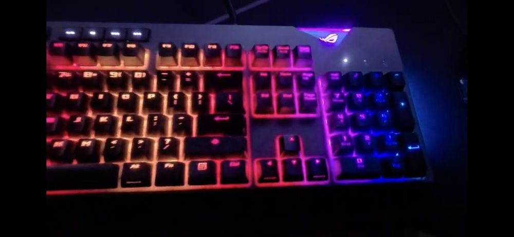 Tastatura mecanica ASUS ROG Strix Flare