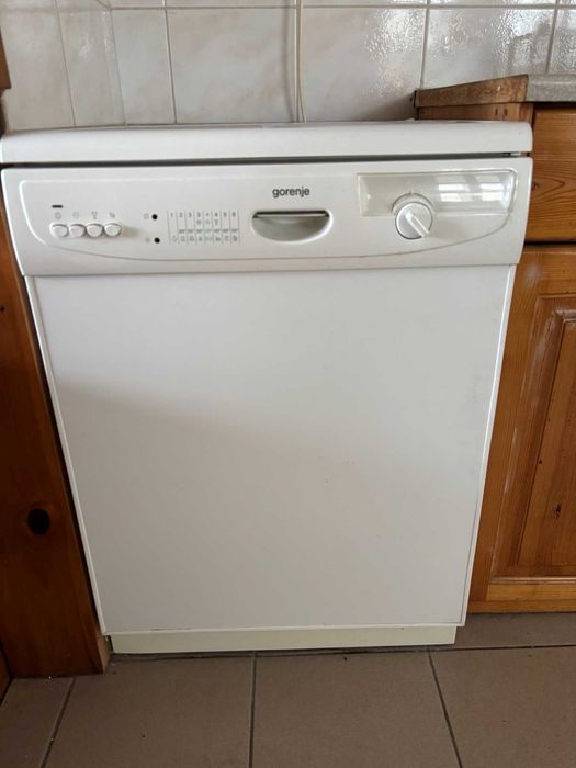 Мебели от масивно дърво