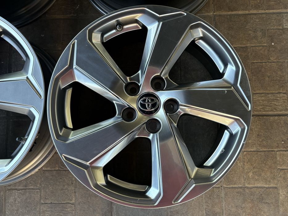 Оригинални джанти Toyota Rav 4 / Тойота 18" 5х114.3
