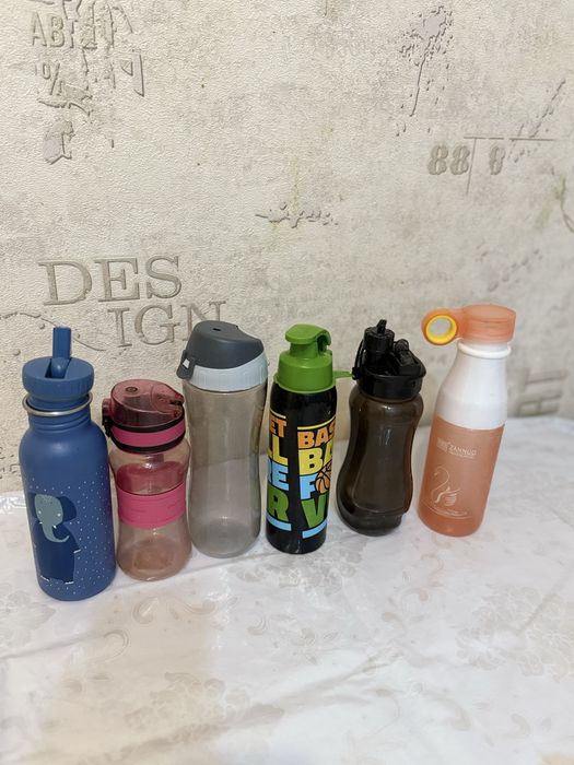 Бутылки для воды. Бесплатно