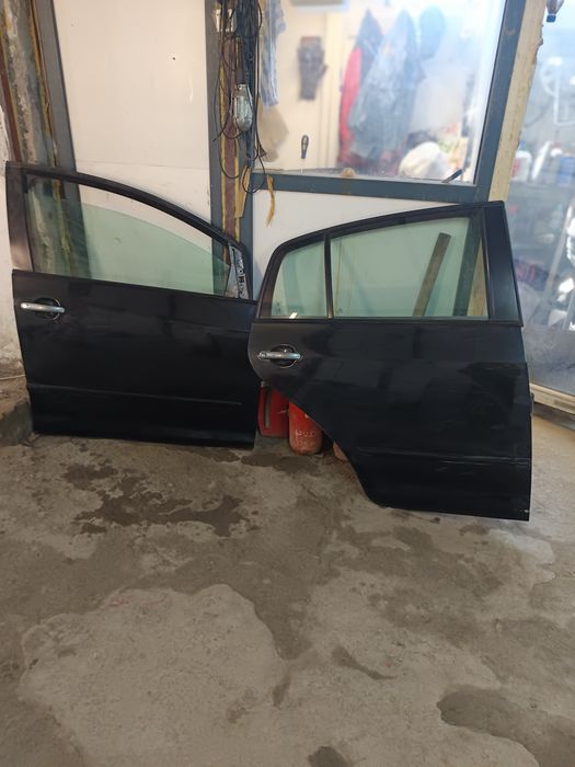 Vând uși Golf 6 plus