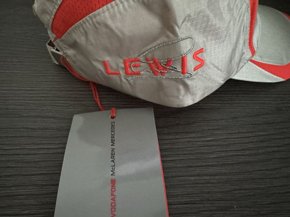 Sapca Mercedes Benz McLaren Vodafone Lewis Hamilton Sigilata Noua