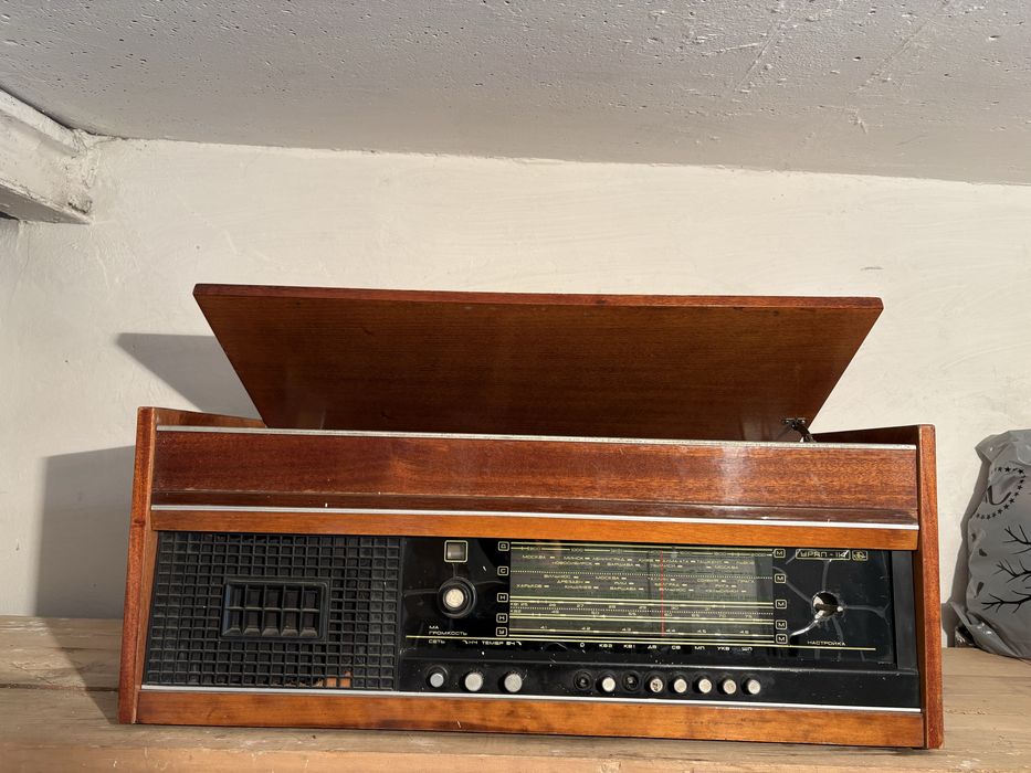 Продам Радиола Урал 114
