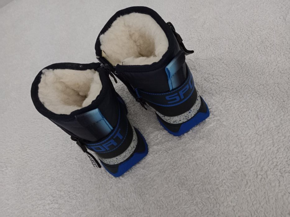 Детские зимние ботинки