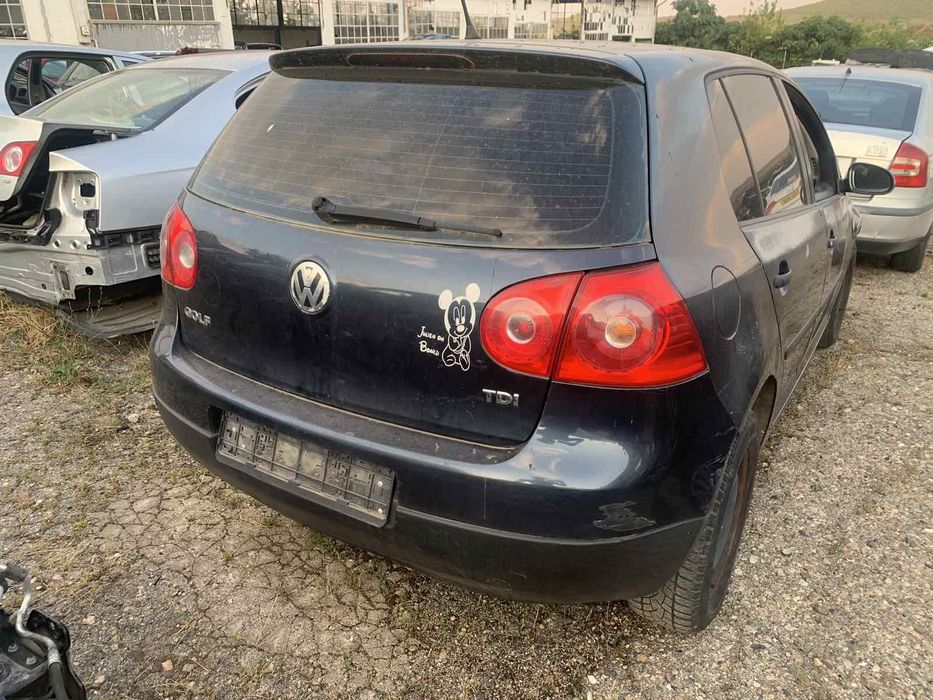 Фолксваген Голф 5 1.9 тди 105 коня  2007 год  код на мотора BKC