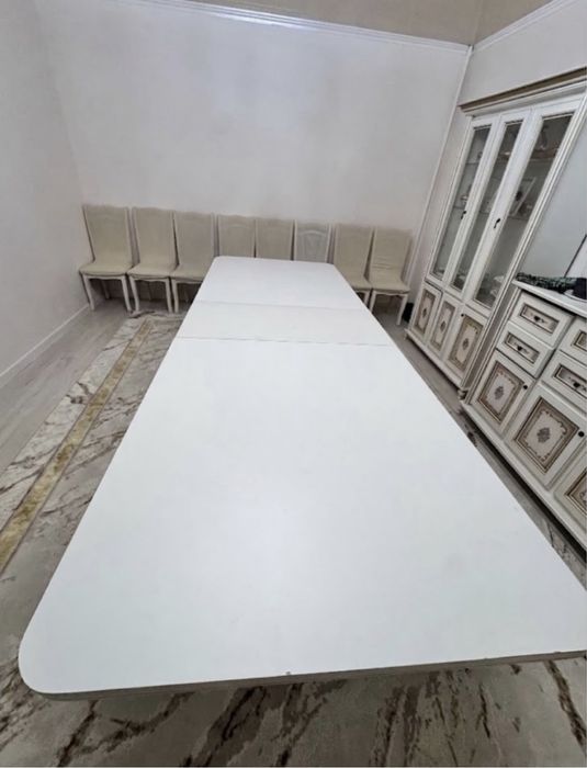 Продам стол и стулья
