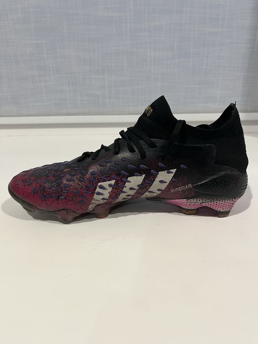 Продам бутсы Adidas PREDATOR,