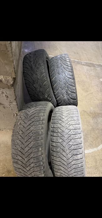 Продам Зимние Шины