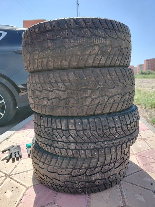 Авто шины 215/55/17