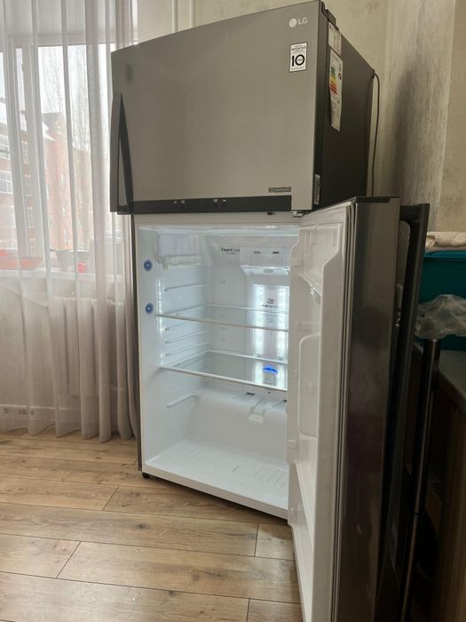 ХОЛОДИЛЬНИК LG. Үлкен ыңғайлы холодильник. .