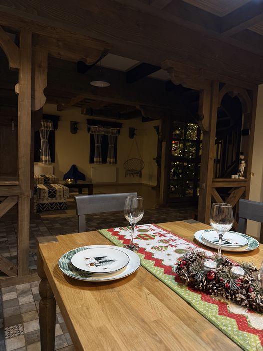 Cabana de inchiriat la poalele muntilor Piatra Craiului