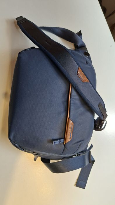 Peak Design Everyday Sling V2