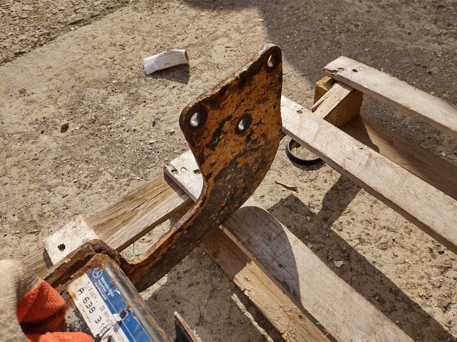 Теглич Стационарен Теглич и Монтаж за Mercedes Vito W638