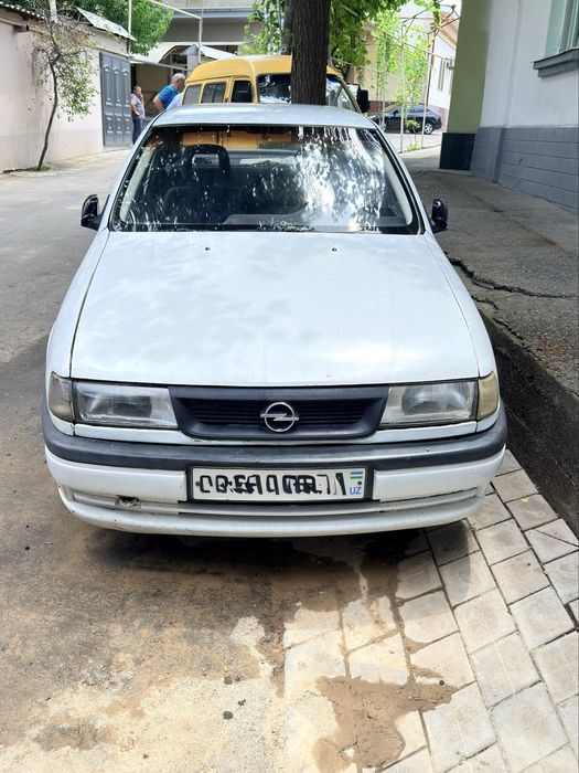 Opel vectra a 1996