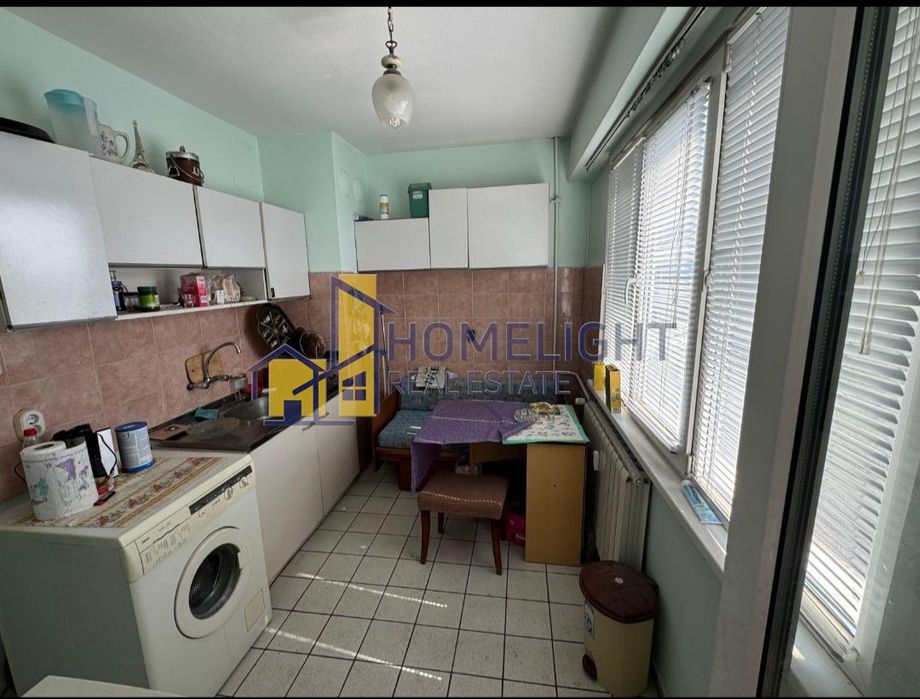 Двустаен апартамент в кв. Връбница 2