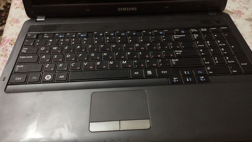 Notebook Samsung [NP-R525-JT01KZ]
