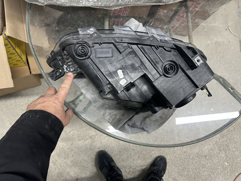 Far stânga citroen c4.cactus.cod:90146849.