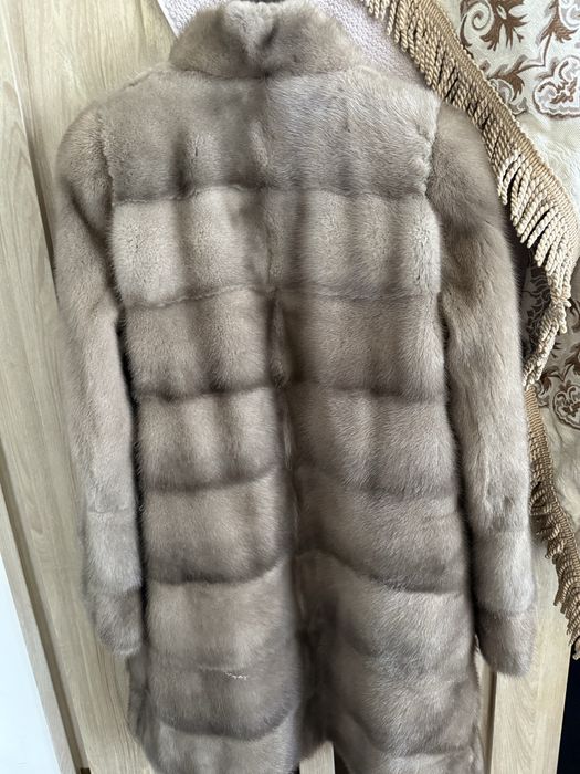 Шуба норковая серая