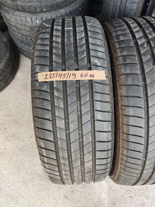 225/45/19 Bridgestone