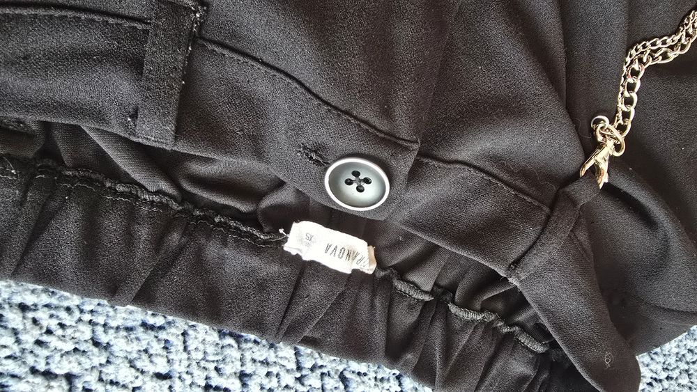 Пола и панталони