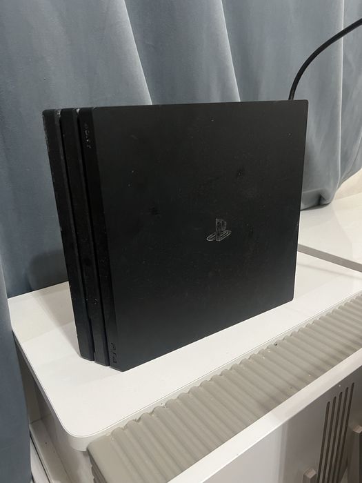 Play station 4 pro