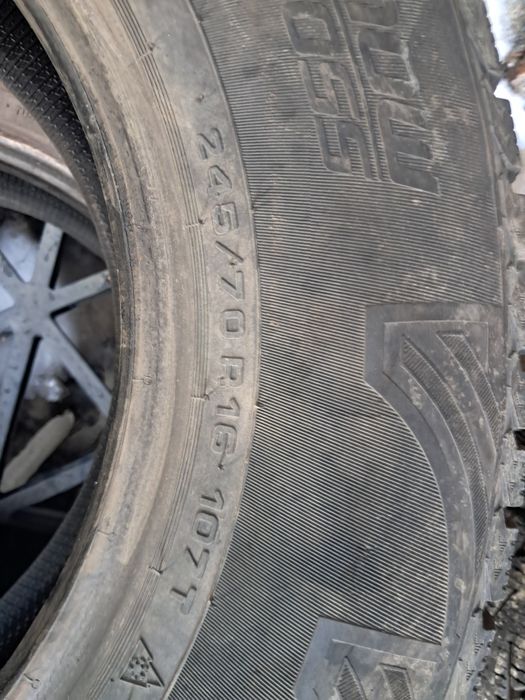 Продам резины размеры на фото