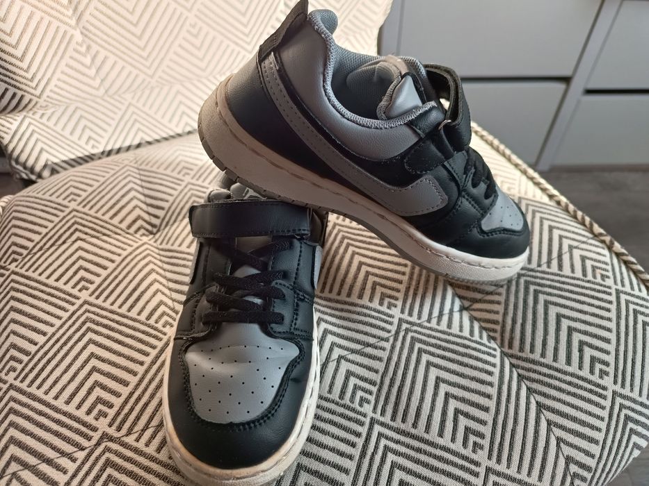 Продам кроссовки на мальчика