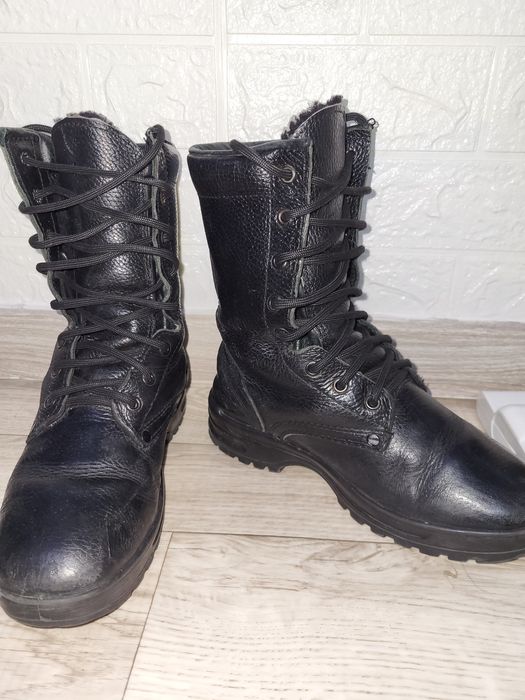 Продам зимние берцы