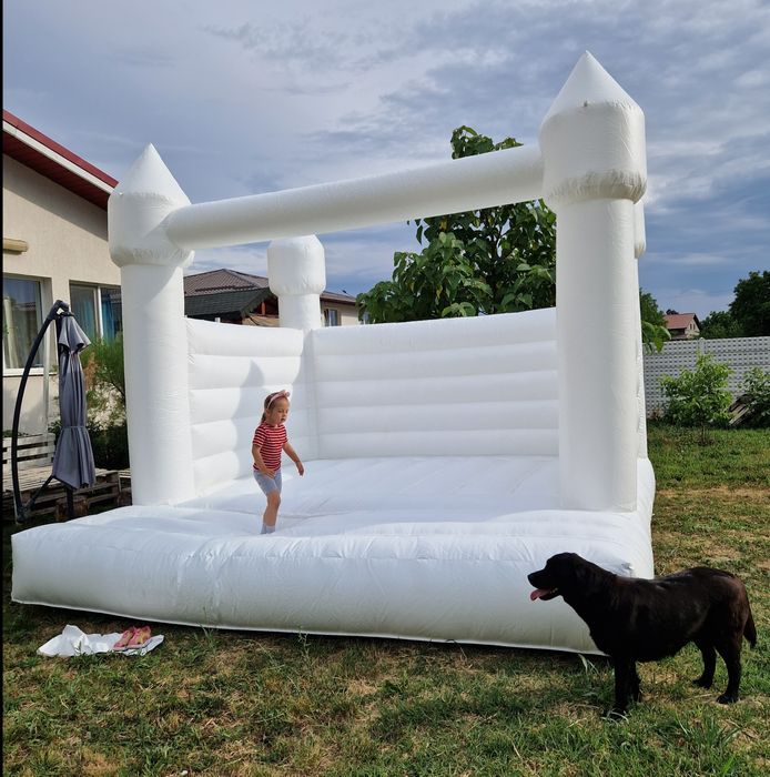 Castel Gonflabil De Inchiriat