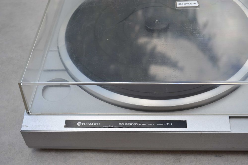 Pick up Hitachi HT 1