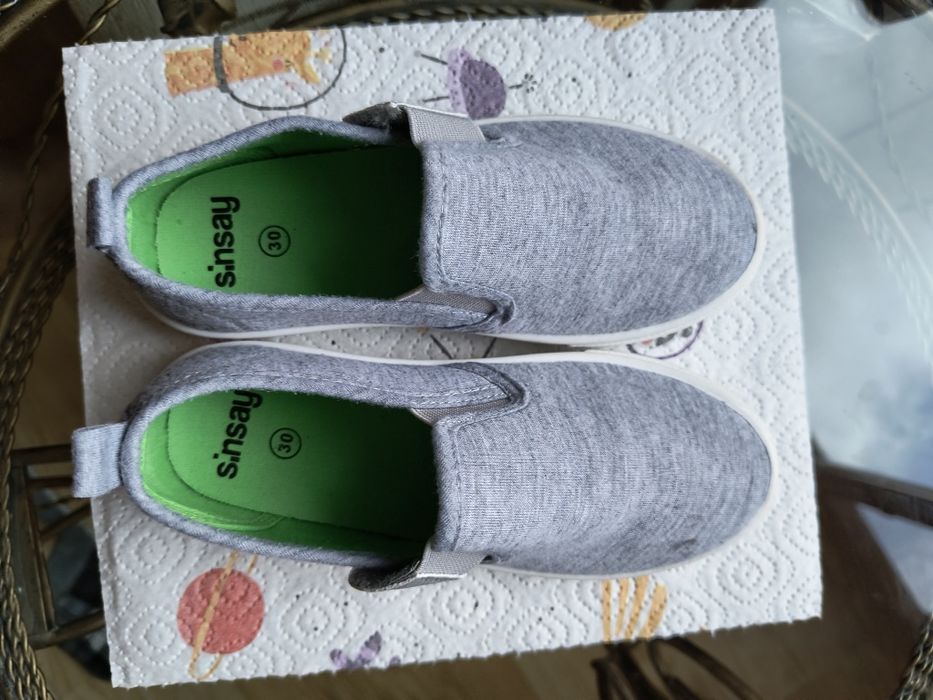 Гуменки/пантофки 29 и 30 номер, чехли за баня 30 номер