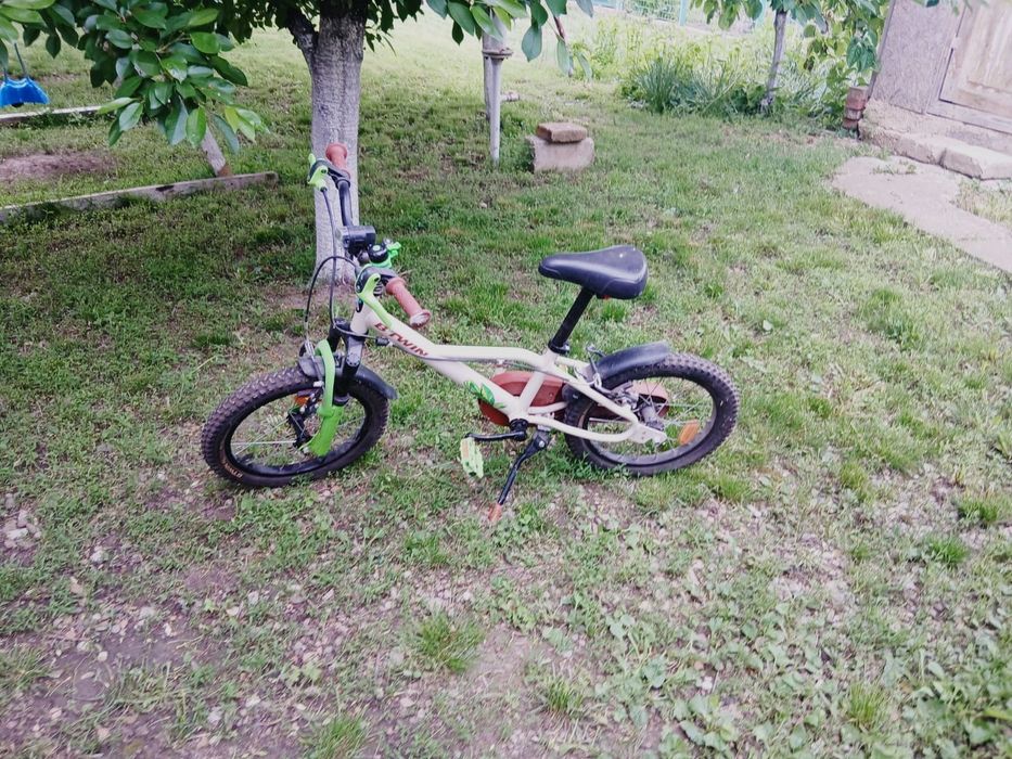 Bicicleta B-TWIN 4-6 ani