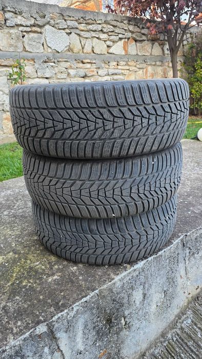 Автомобилни гуми Hankook 235/55/19 3бр