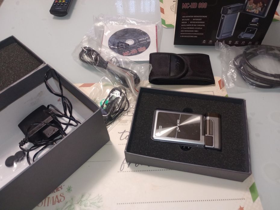 HandyCam Odys, foto-video HD, HDMI, 6 in 1, la cutie