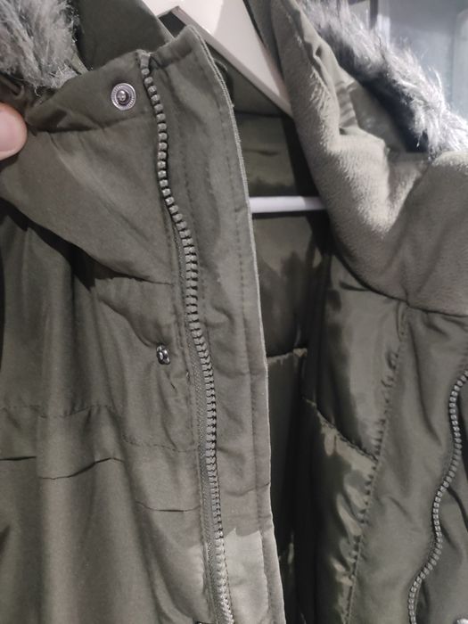 Продавам дебела зимна парка XL