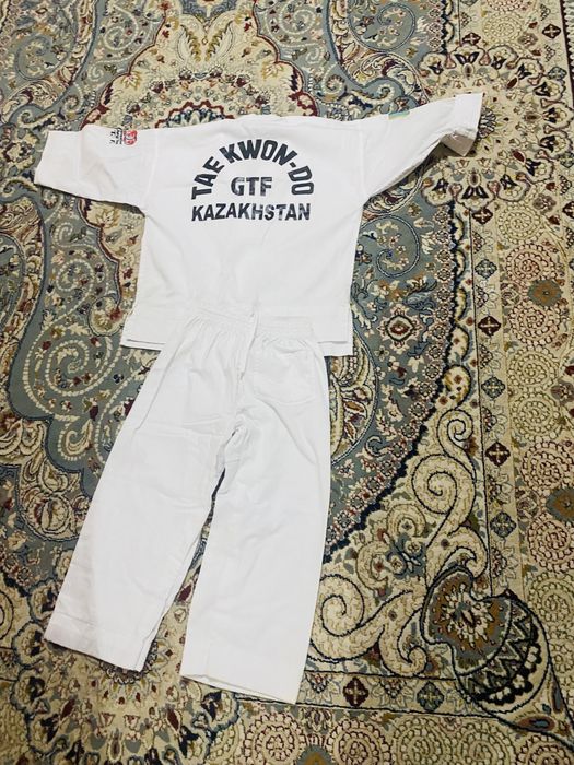 Продам  кимано в отличном состоянии