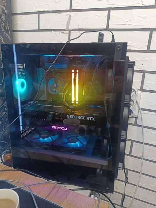 Продаются мощный блок для стрим