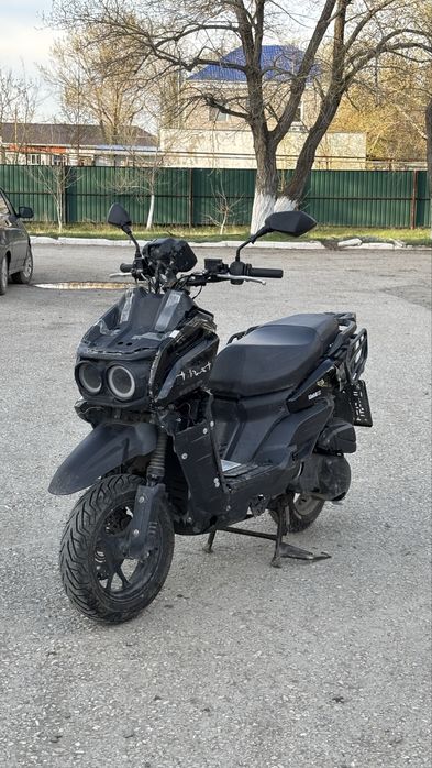 Продам скутер танк