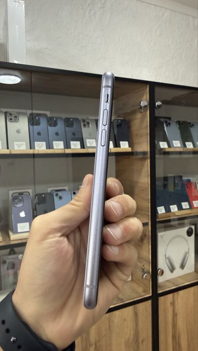 iPhone 11