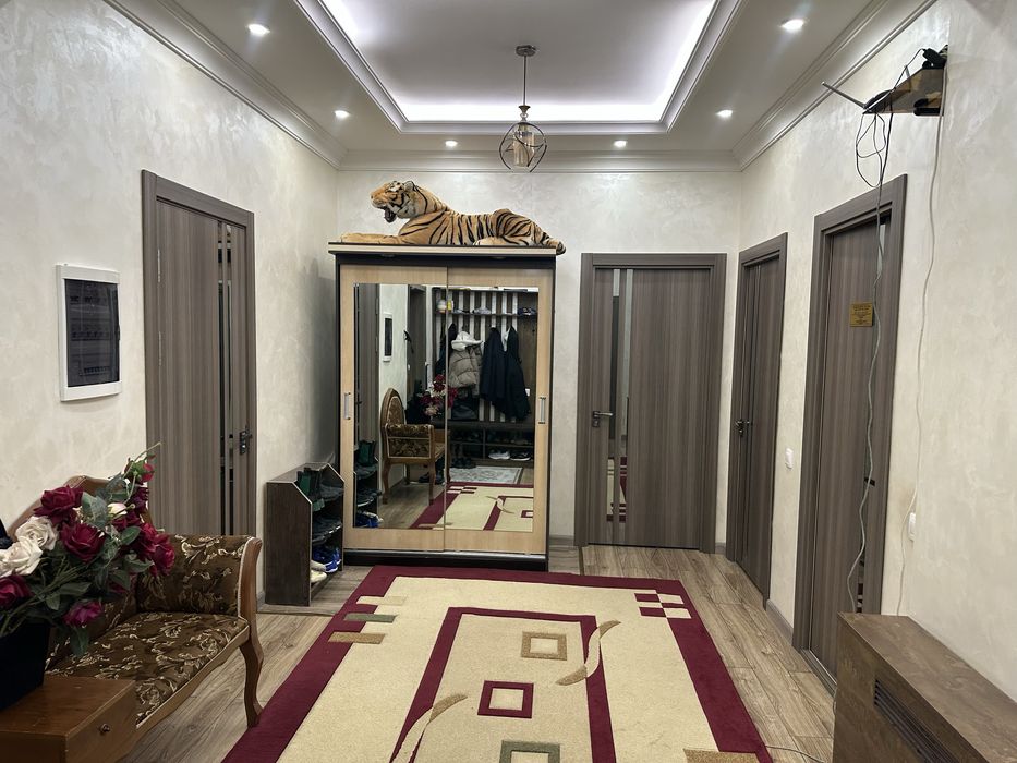 Ц-квартал. Uy va uning ostidagi noturar bino sotiladi