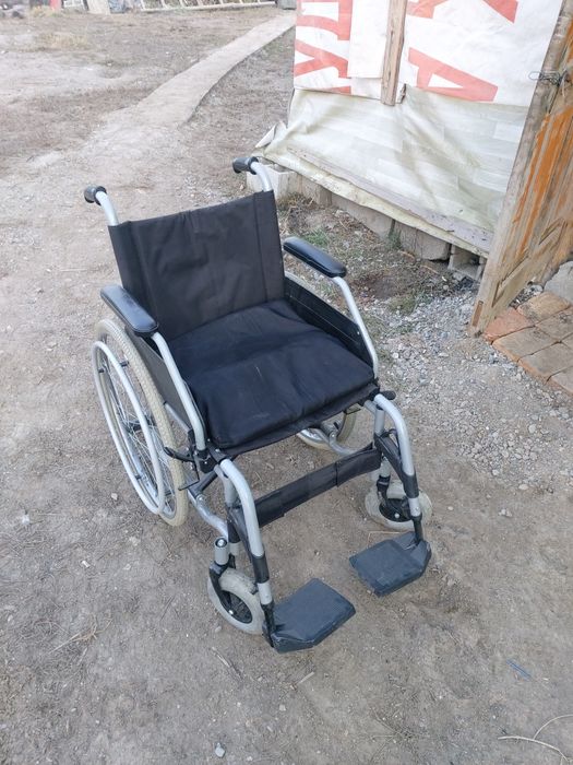 Инвалидной коляска