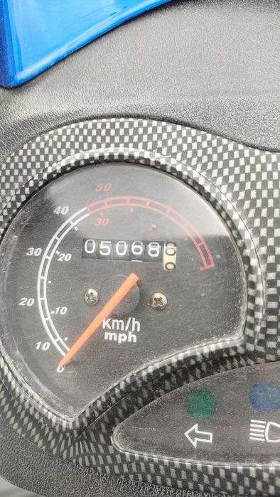 Продам скутер  SCORPION YM50-8A