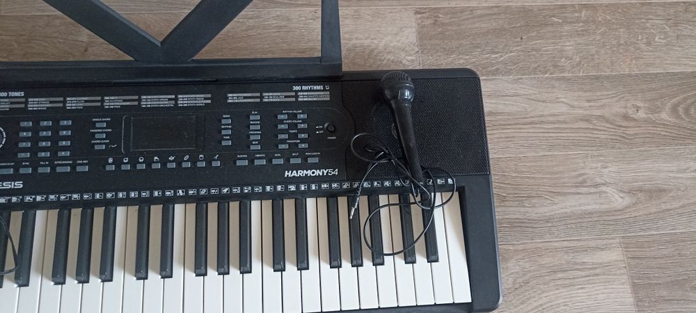 Продается музикалный инструмент