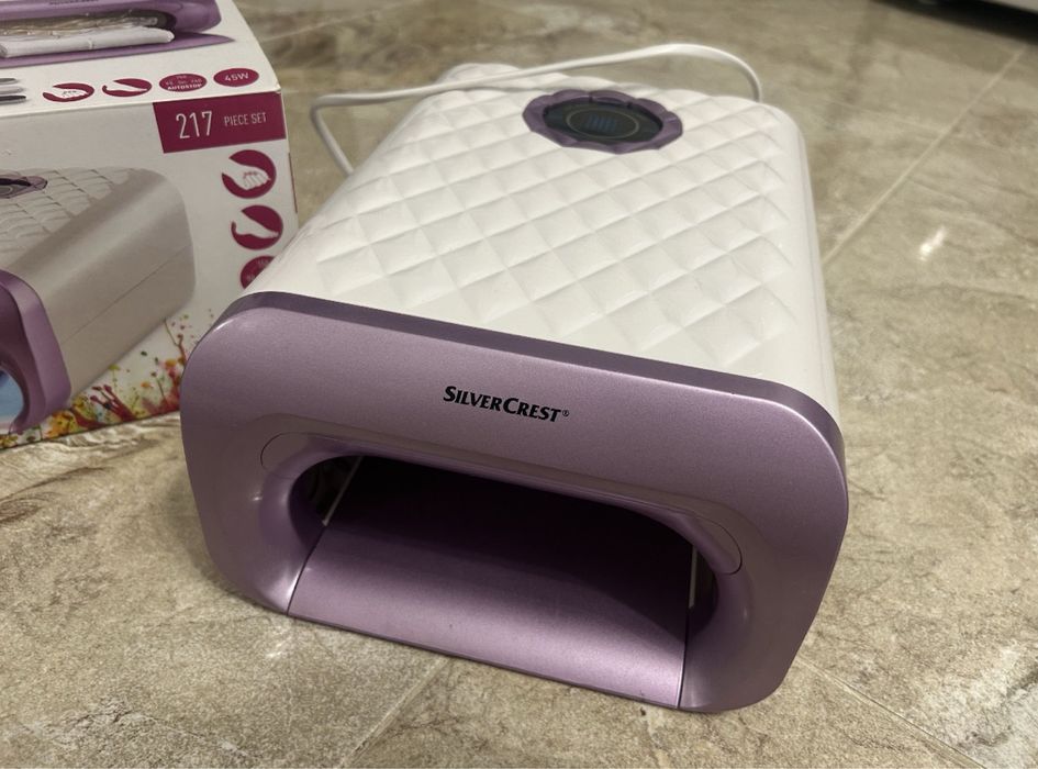 UV лампа за нокти