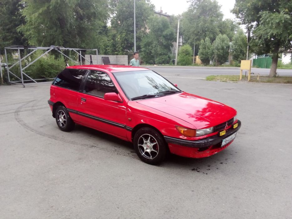 Mitsubishi Colt 1991 год