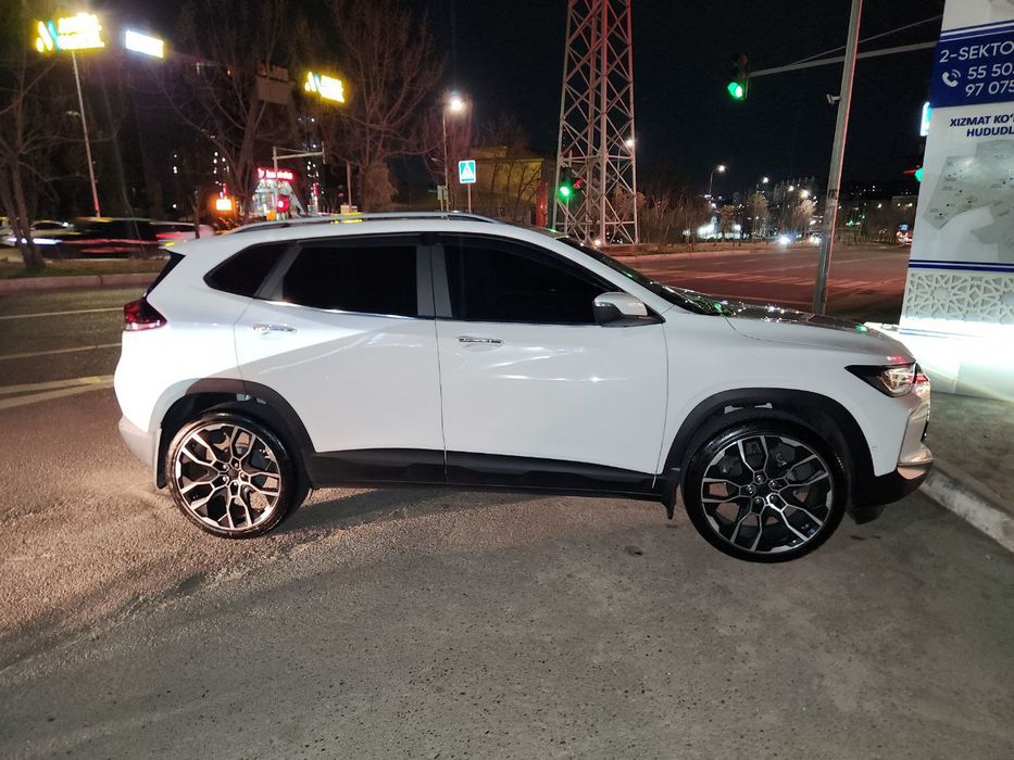 X7 BMW дизайн r20 универсал разноширокий