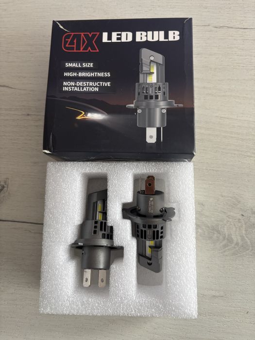 Led крушки H4 Eax